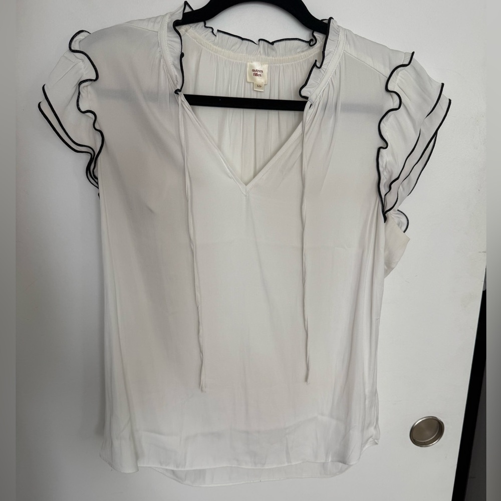 Women's White Ruffle Sleeve Top